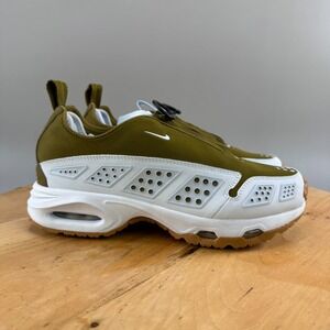 Nike Air Max Sunder Women's Size 7.5 Shoes Olive Green Flak Gum FZ2068-301 NEW‎
